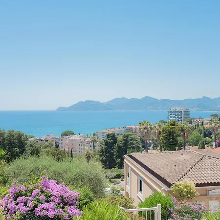 Stunning Sea View - Pool, & Ac شقة كان