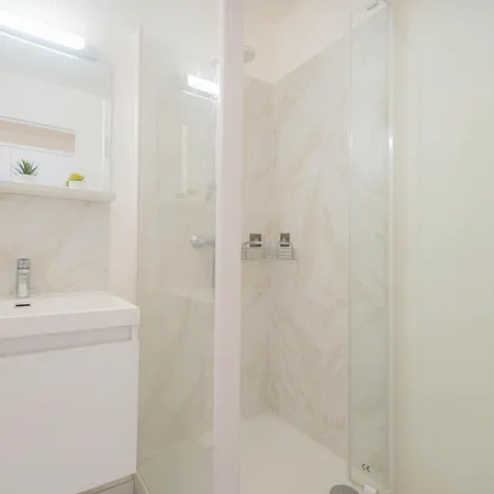 Apartman Stunning Sea View - Pool, & Ac
